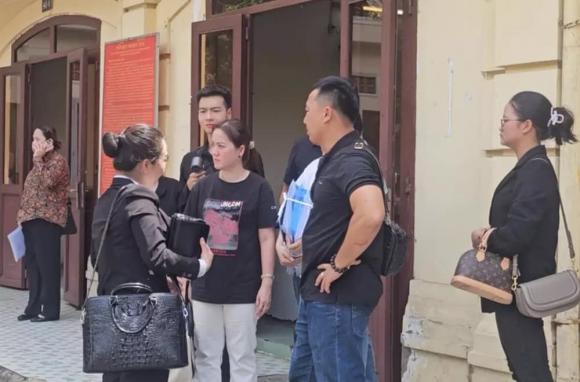Vũ Linh, con gái Vũ Linh, Hồng Loan, Hồng Nhung, Hồng Phượng, sao Việt