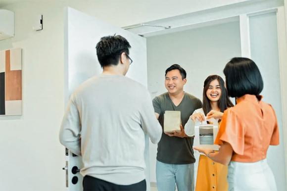 làm khách, đến thăm nhà, người có eq cao