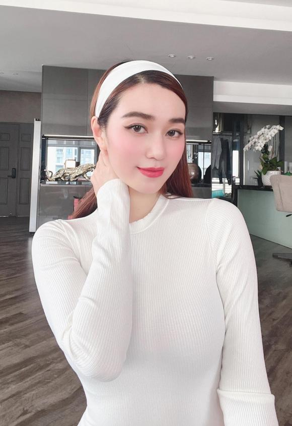 Sao Việt hôm nay 17/12