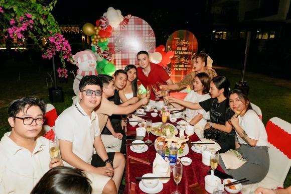 Sao Việt hôm nay 17/12