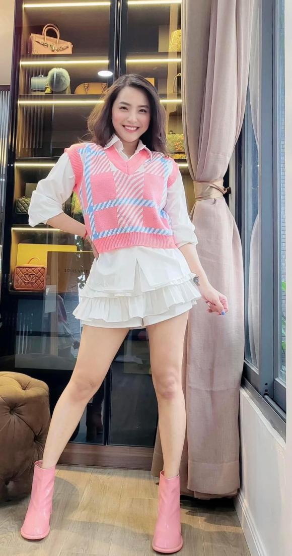 Sao Việt hôm nay 19/12, Anh Đức, Hồng Đào 