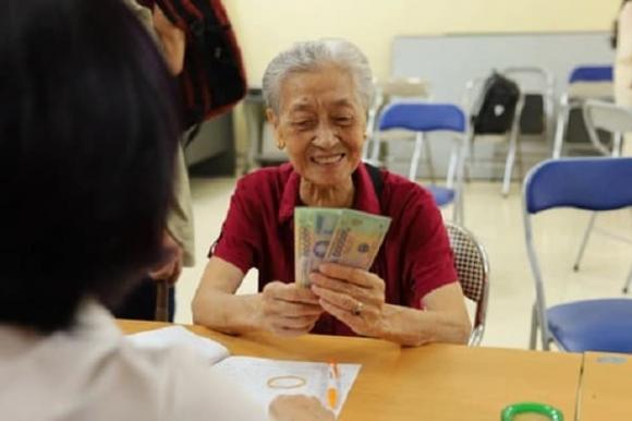 lãnh tiền già,  trợ cấp người cao tuổi