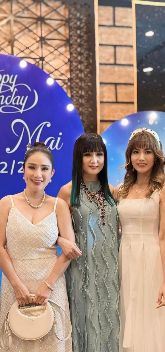 Sao Việt hôm nay 23/12, Johnny Trí Nguyễn, Trang Trần 