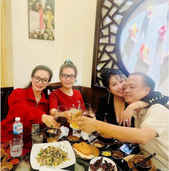 Sao Việt hôm nay 25/12