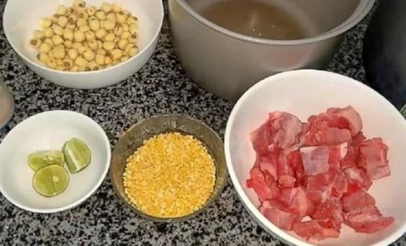 Cách nấu cháo sườn bằng nồi cơm điện