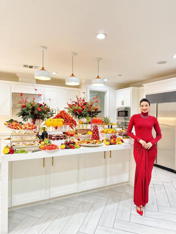 Hoa hậu Phạm Hương, sao Việt