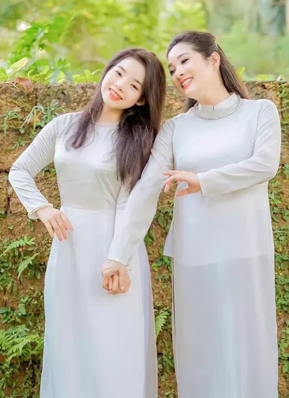 ca si thanh thanh hien,ca sĩ Chế Linh,sao Việt,ca sĩ Chế Phong