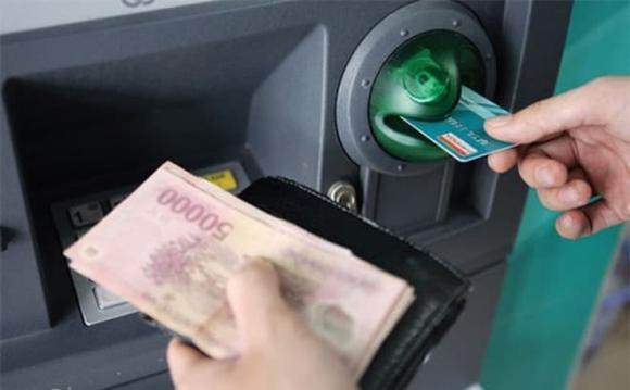  thẻ ATM, đổi thẻ ngân hàng