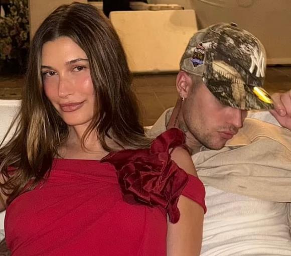 Hailey Bieber, Justin Bieber
