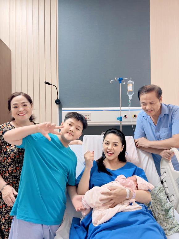 Sao Việt hôm nay 1/1/2025