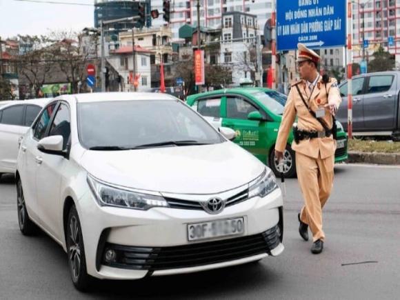 ô tô vi phạm giao thông, luật giao thông
