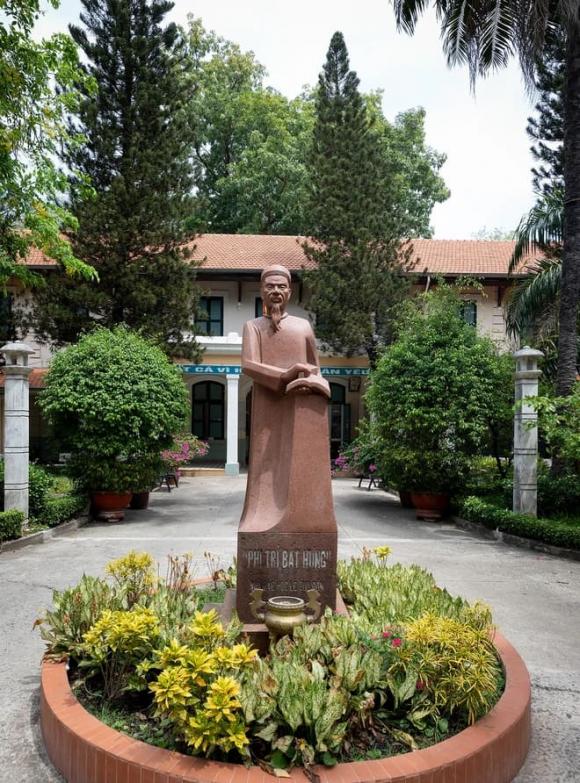 Trường trung học phổ thông lâu đời nhất Việt Nam, THPT lê quý đôn