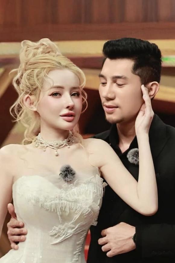 sao việt ngày 3/1, Vân Dung, Ngân 98