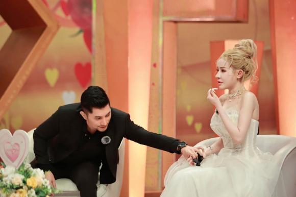 sao việt ngày 3/1, Vân Dung, Ngân 98