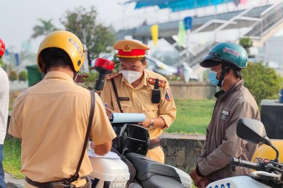 tạm giữ giấy phép lái xe, vi phạm luật giao thông