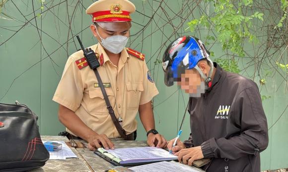 Vi phạm luật giao thông
