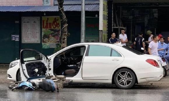 mở cửa ô tô gây tai nạn, vi phạm luật giao thông