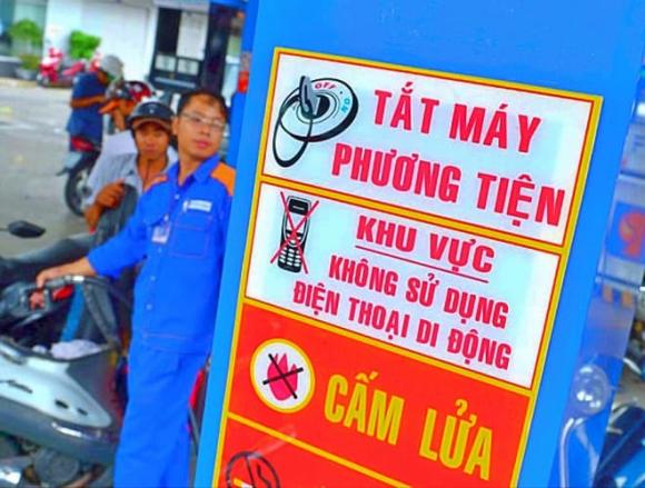  cây xăng, cấm sử dụng điện thoại tại cây xăng, khuyến khích quét mã QR, phòng chống cháy nổ