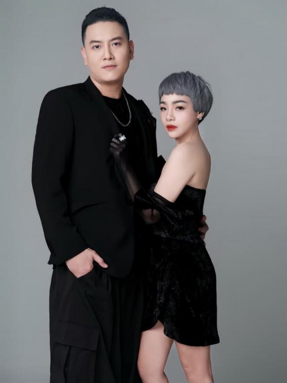 Huy ngô, ngọc khuê, Đĩa Bay Entertainment, Dạo chơi