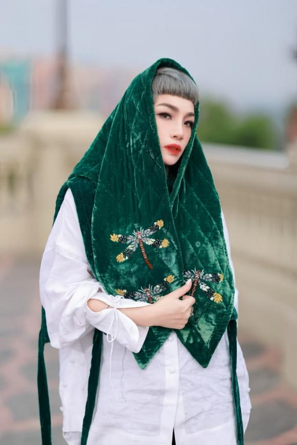 ngoc-khue-mot-doc-ban-trong-ky-nguyen-moi (1).jpeg 0 Ngọc Khuê, Dạo chơi