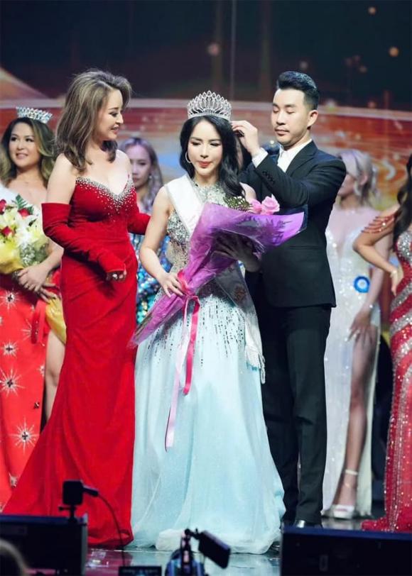 hoa-hau-nguoi-viet-sam-sam-nguyen-chuan-bi-cham-thi-nhan-sac-tai-my (1).jpg 0 Hoa hậu Sam Sam Nguyễn, Hoa hậu người Việt 2025