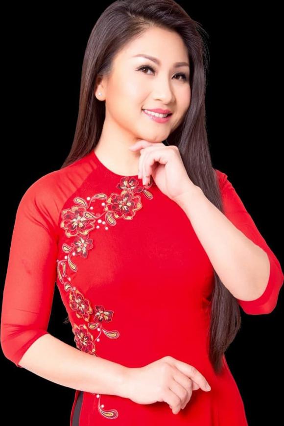 NSƯT Hoài Linh, ca sĩ Tâm Đoan, sao Việt