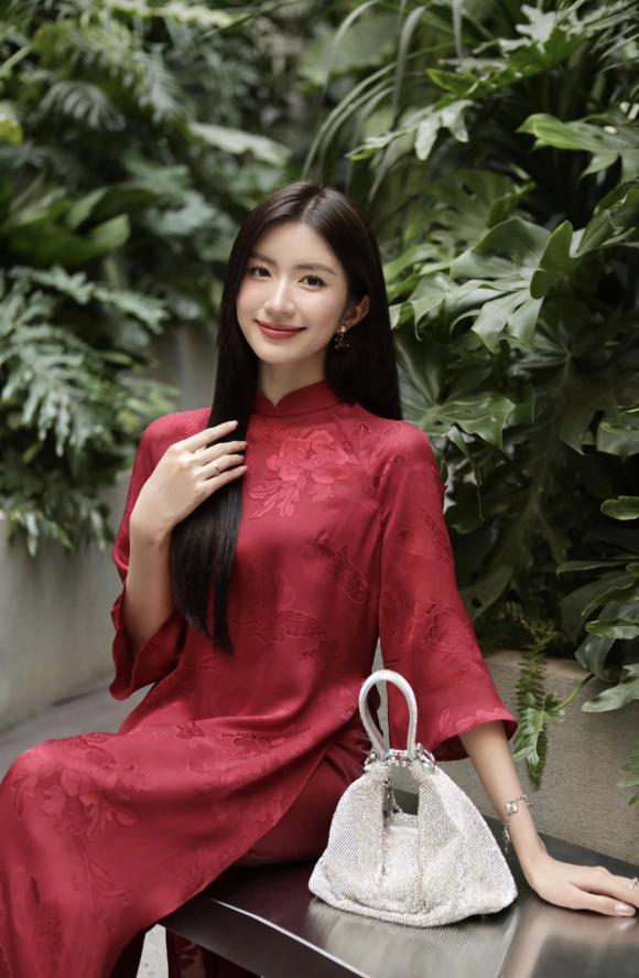 Sao Việt 24/1, tin sao việt mới nhất, Hoài Linh, Nhật Kim Anh