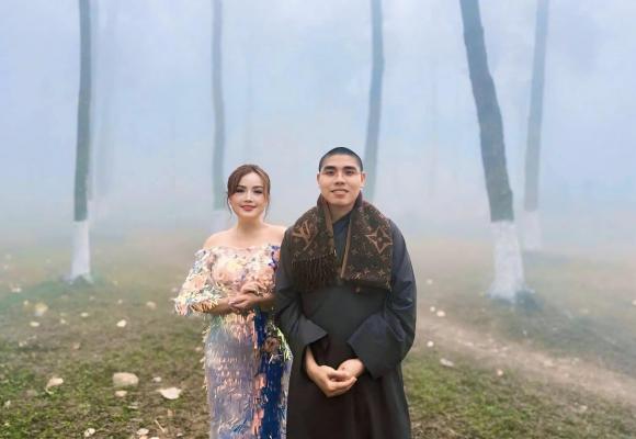 Sao Việt 24/1, tin sao việt mới nhất, Hoài Linh, Nhật Kim Anh