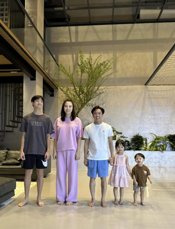 nữ ca sĩ đàm thu trang,doanh nhân cường đô la,Subeo, sao Việt