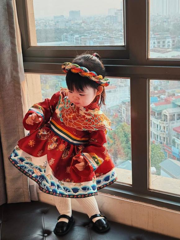 Hoa hậu Đỗ Mỹ Linh, sao Việt, con gái Đỗ Mỹ Linh