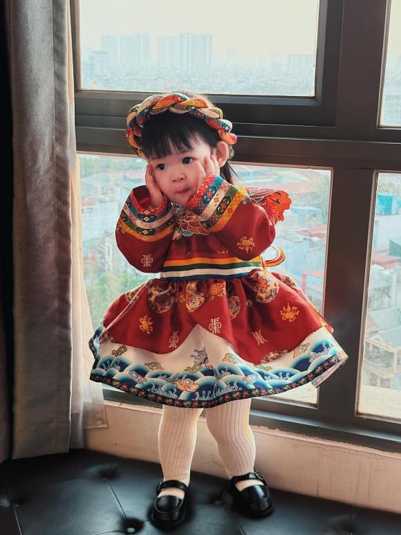 Hoa hậu Đỗ Mỹ Linh, sao Việt, con gái Đỗ Mỹ Linh