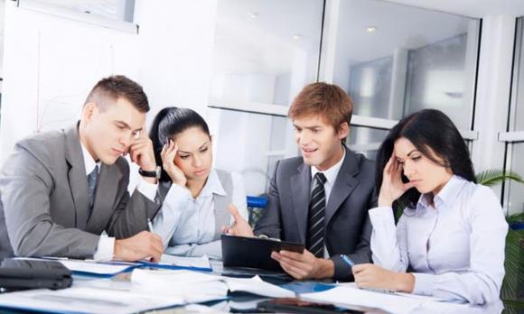 nhân viên, người lãnh đạo, kiểu nhân viên nên cảnh giác, công sở, môi trường làm việc
