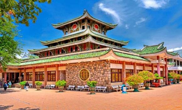 Ất Tỵ 2025, ngôi chùa cầu may linh thiêng nhất 