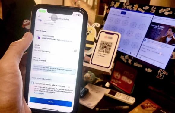 Chuyển tiền bằng mã QR, chuyển khoản online