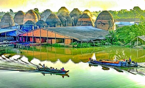 Đồng bằng sông Cửu Long, Vĩnh Long, địa phương duy nhất giáp ranh 7 tỉnh thành khác nhau