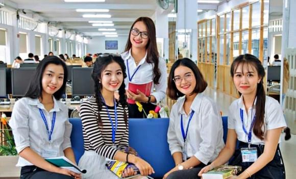 ngành học, ngành học cho nữ giỏi văn, ngành học lương cao