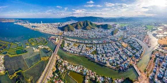 thị xã ở các tỉnh miền Nam sẽ lên thành phố 