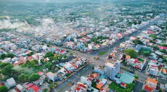 thị xã ở các tỉnh miền Nam sẽ lên thành phố 