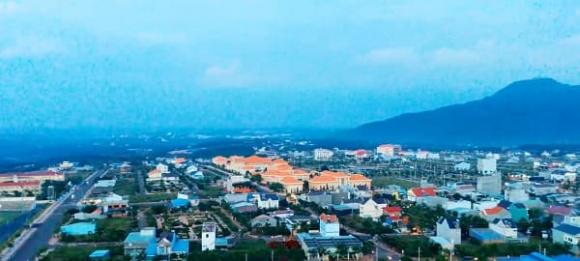thị xã ở các tỉnh miền Nam sẽ lên thành phố 