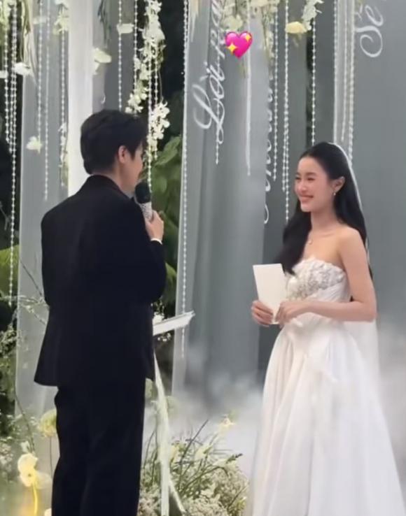 ca sĩ Vũ Cát Tường sao Việt