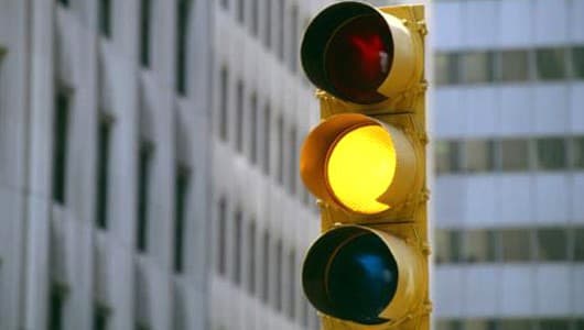 đèn vàng, vượt đèn vàng, vượt đèn vàng bị phạt, kiến thức 