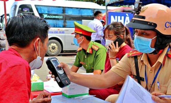 vi phạm giao thông, CSGT