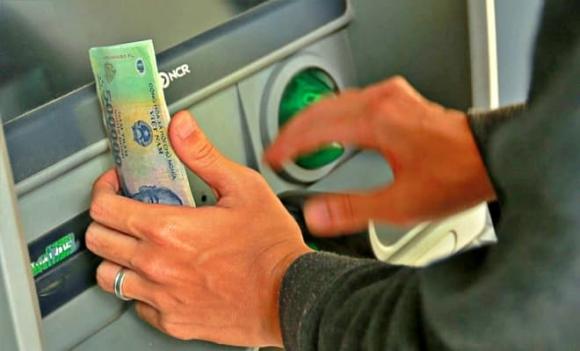 hạn mức rút tiền qua thẻ ATM, rút tiền tối đa, thẻ ATM