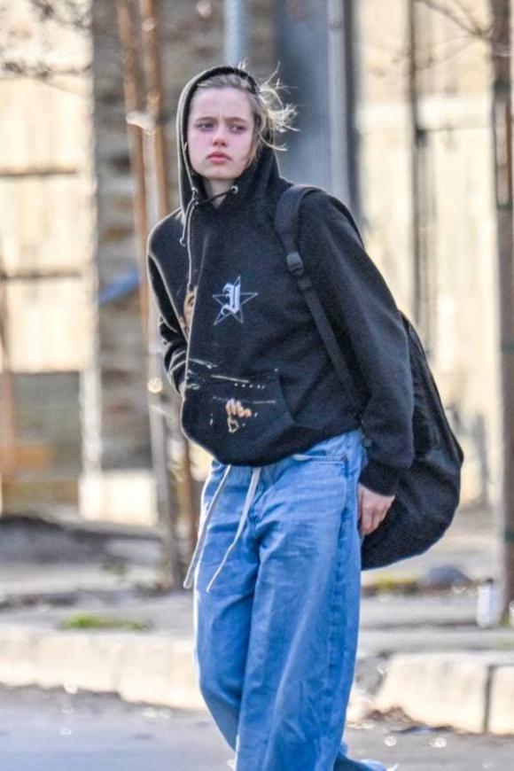 Shiloh Jolie Pitt, angelina jolie, sao hollywood 