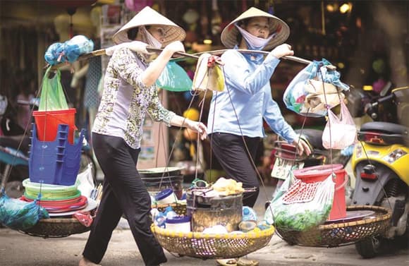 người có thu nhập thấp, Chuẩn hộ nghèo, hộ cận nghèo
