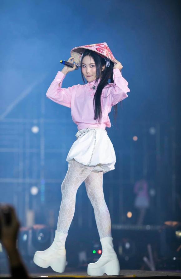 ca sĩ Phương Mỹ Chi, sao Việt