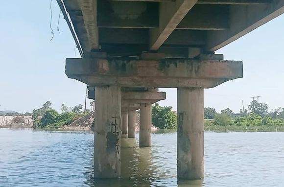 Tỉnh hẹp nhất Việt Nam, cầu Sông Thai 