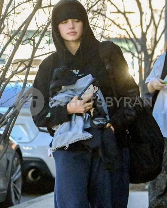 Shiloh Jolie Pitt,Con gái Angelina Jolie, sao hollywood 