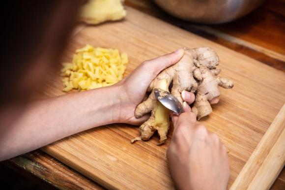 Buổi tối ăn gừng độc ngang thạch tín, ăn gừng đúng 