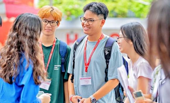 Trường đại học, IELTS, thưởng tiền, sinh viên đạt điểm IELTS cao